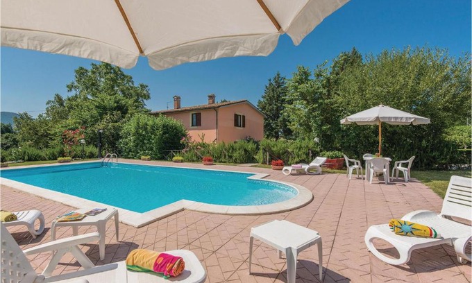 Acquasparta House | Experience Quadrifoglio: Family-Friendly with Pool Access