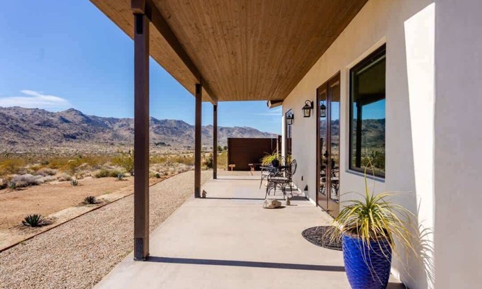 Joshua Tree House | Relax at Quails Nest Joshua Tree: Spa, Hot Tub & Pool