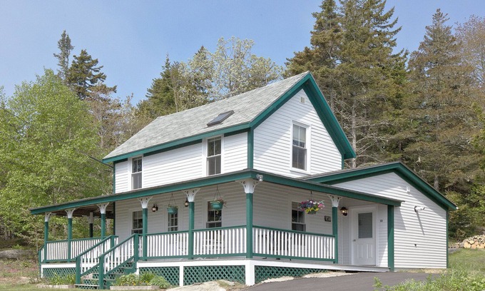Stonington House | Quaint 2-bedroom house with WiFi in charming Stonington, just above the harbor