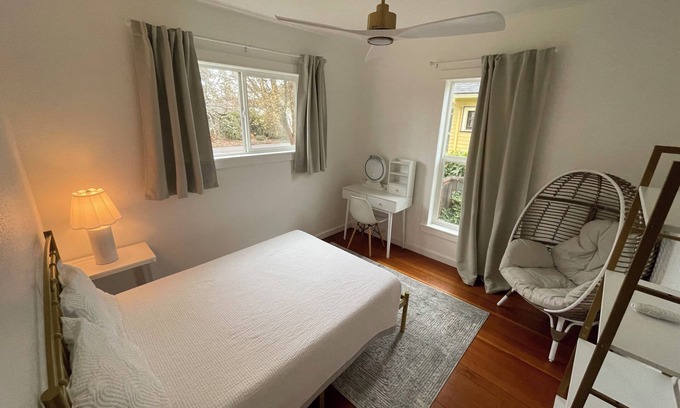 Corvallis House | Quaint 3-bedroom duplex in Corvallis