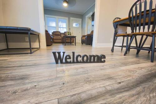 Niagara Falls Apartment | Charming 3BR Retreat Just Minutes from Niagara Falls