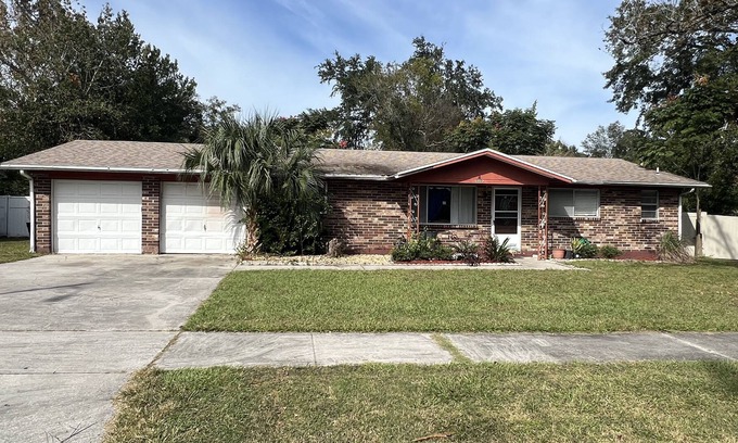Jacksonville House | Quaint and sweet family getaway home.