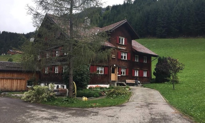 Schroecken Apartment | Charming Farmhouse Apartment with Breakfast & Pet-Friendly Stay