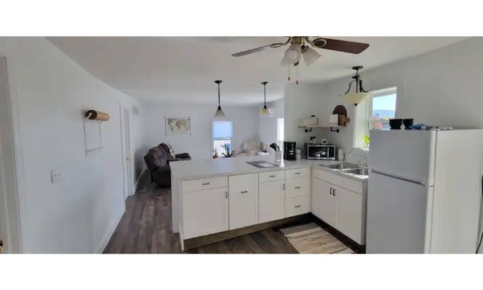 Belleville Apartment | Charming Big Valley Apartment with Kitchen & Child-Friendly Amenities