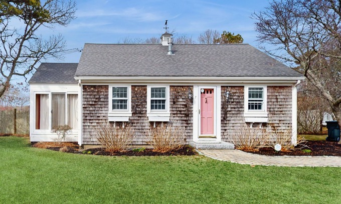 West Chatham House | Charming Chatham Home with Ocean View and Multi-Level Deck
