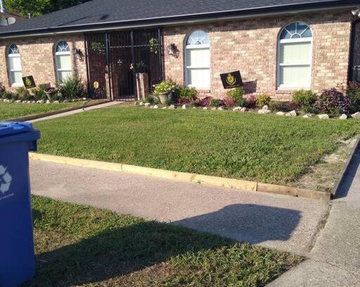 Little Woods Apartment | Charming Cottage in the East: Pet-Friendly & Family Welcoming