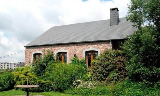 Havelange Villa | Charming Farmhouse Retreat in Maffe with Turkish Bath