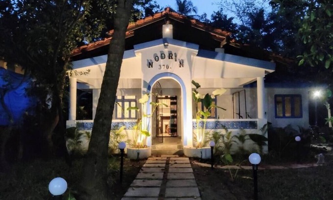 Sernabatim Villa | Charming Goan Villa with Serene Garden and Breakfast