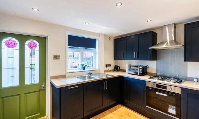 Barton-upon-Humber House | Charming Listed Home in Barton with Family-Friendly Amenities