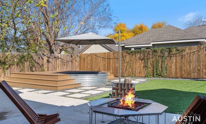 Round Rock House | Quaint Home w/Cowboy Pool, Fire Pit + Farmhouse Kitchen Near Round Rock Donuts