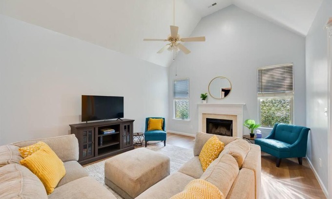 Harvest House | Charming Cottage Retreat in Harvest, Alabama - Rated 10/10