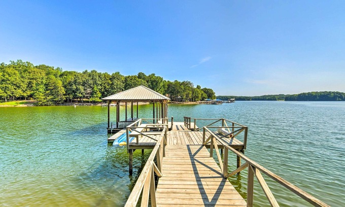 Sherrills Ford House | Cozy Lake Norman Retreat with Boat Dock and Grill Access
