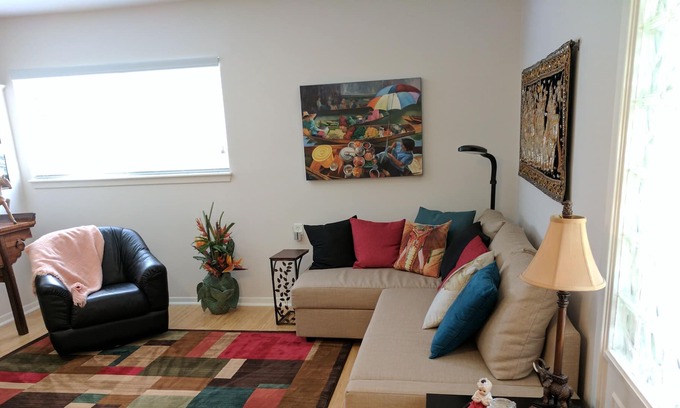 Woodlake Trails Cottage | Quaint Little Thai Cottage close to Austin & Texas Hill Country