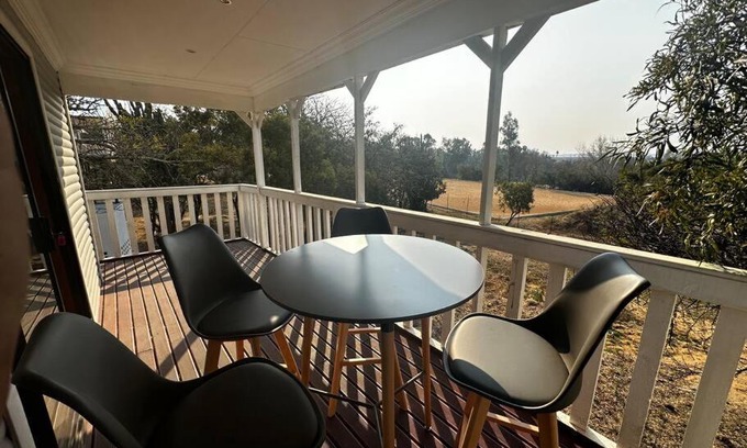 Lanseria Apartment | Cozy Log Cabin Retreat - Pet & Child Friendly Getaway