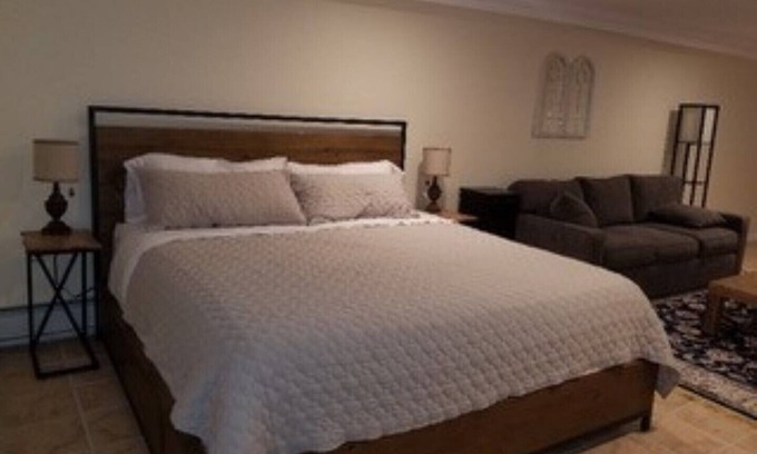 Queens Apartment | Guest Rated 10/10: Oceanfront Studio with Kitchen & More