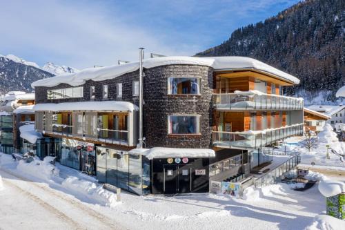Sankt Anton am Arlberg Hotel | Exceptional Stays at Hotel ANTON - Quality Hosts Arlberg