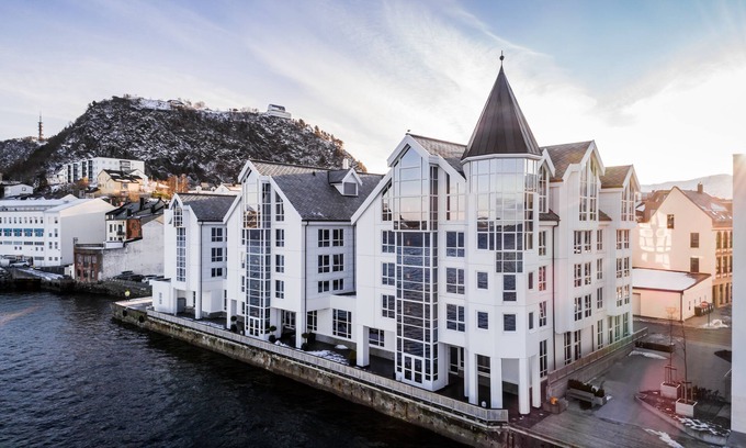 Alesund Hotel | Discover Quality Hotel Ålesund: Family-Friendly Retreat
