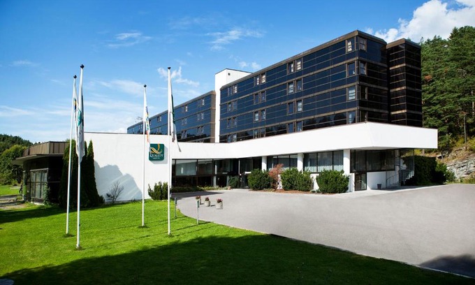 Trollasen Hotel | Quality Hotel Entry: Pet Friendly & Family-Oriented Stays