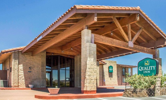 Pomerene Hotel | Comfortable Stay at Quality Inn Benson I-10 Exit 304