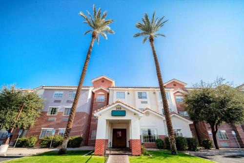 Chandler Hotel | Comfortable Stay at Quality Inn Chandler I-10 with Pool