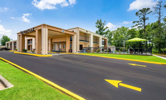 Cullman Hotel | Discover Quality Inn Cullman: Family-Friendly Comfort