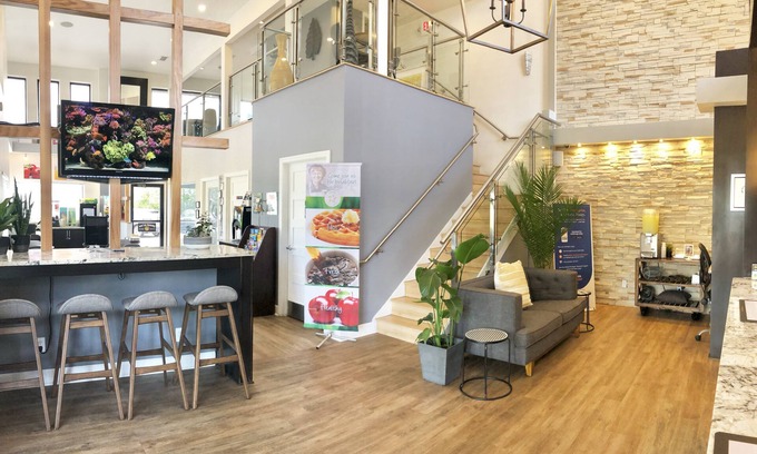 Daytona Beach Hotel | Top-Rated Quality Inn Daytona Speedway with Spa & Breakfast