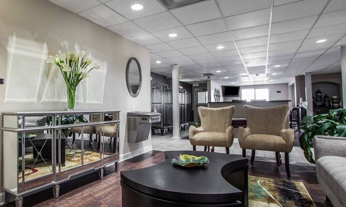 Florence Hotel | Comfortable Getaway at Quality Inn Florence Muscle Shoals