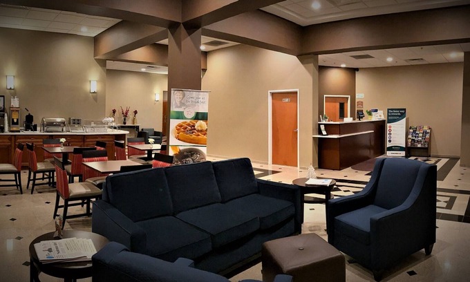 Schooleys Mountain Hotel | Comfortable Stay at Quality Inn Hackettstown - Family Friendly