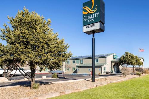 Moriarty Hotel | Pet-Friendly Quality Inn Moriarty with Great Amenities
