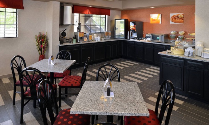 Natchitoches Hotel | Convenient Quality Inn Near Parc Natchitoches & Great Amenities