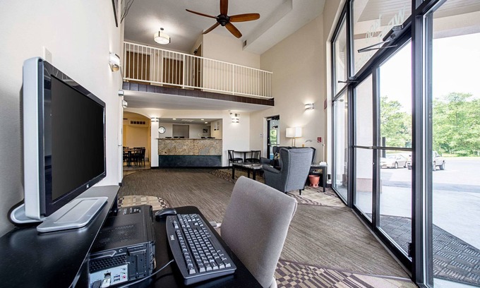 Pacific Hotel | Comfortable Stay at Quality Inn Near Six Flags St. Louis
