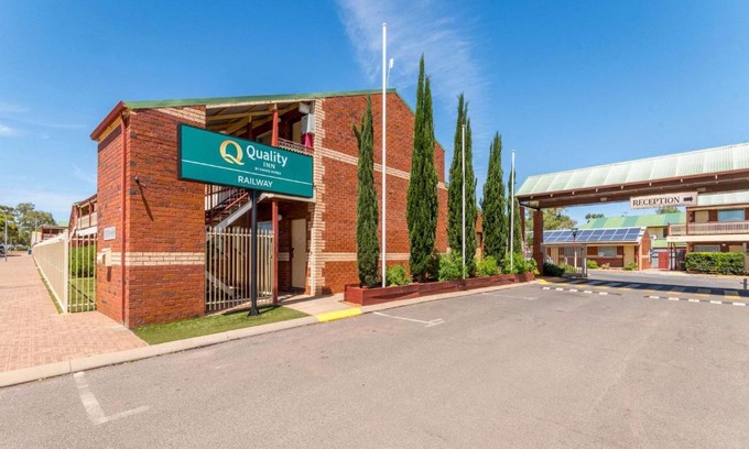 Kalgoorlie Hotel | Discover Quality Inn Railway Motel: Family-Friendly Stay