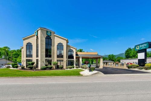 Salem Hotel | Quality Inn Salem - I-81: Pet-Friendly with Ocean Views