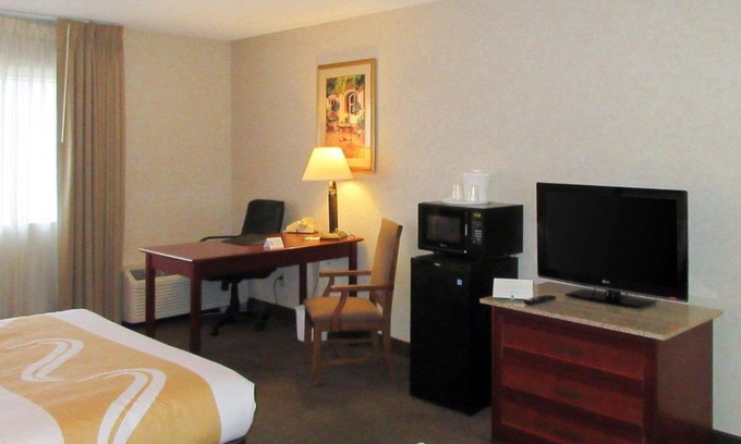 Broadbent Business Park Hotel | Pet-Friendly Quality Inn & Suites Near University Area