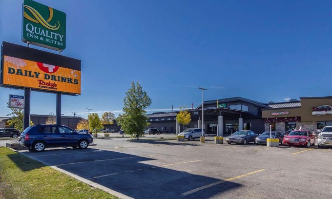 Saskatoon Hotel | Pet-Friendly Getaway at Quality Inn & Suites with Breakfast