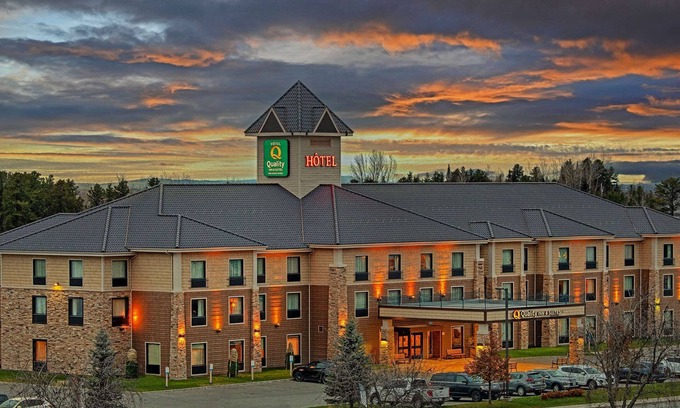 Val-d'Or Hotel | Eco-Friendly Quality Inn & Suites with Kitchen and Breakfast