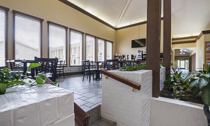 Eckhart Mines Hotel | Eco-Friendly Comfort at Quality Inn & Suites Frostburg