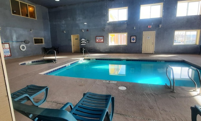 Grants Hotel | Quality Inn & Suites Grants: Family-Friendly Comfort Awaits