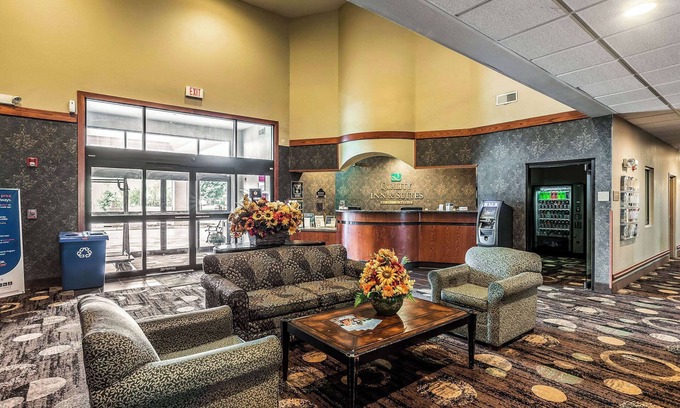 Hannibal Hotel | Comfortable Quality Inn & Suites Hannibal with Great Amenities