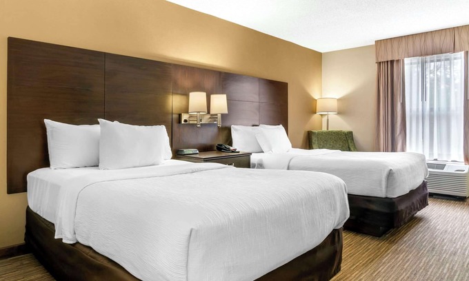 Monroe Hotel | Comforting Stay at Quality Inn & Suites with Pool & Spa