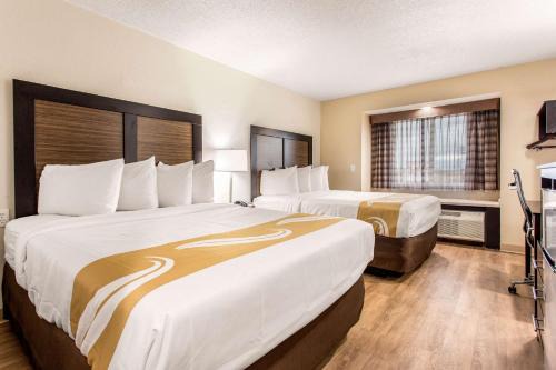 Carolina Forest Hotel | Convenient Quality Inn & Suites Myrtle Beach Near Attractions
