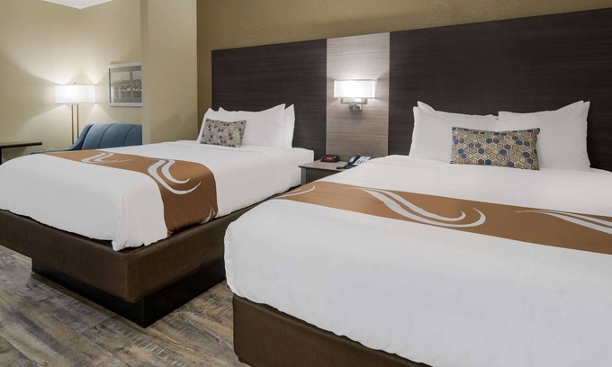 Roanoke Hotel | Discover Quality Inn & Suites Roanoke - Fort Worth North