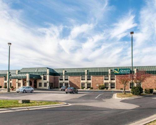 Shelbyville Hotel | Quality Inn & Suites Shelbyville I-74