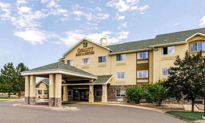 West Central Westminster Hotel | Discover Quality Inn & Suites Westminster: Family-Friendly Fun