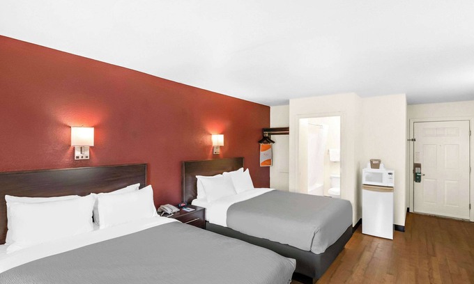 Queensbury Hotel | Quality Inn: Family-Friendly Stay with Breakfast & More