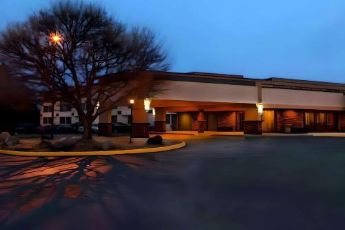 West Lafayette Hotel | Convenient Quality Inn West Lafayette - Ideal for University Visits