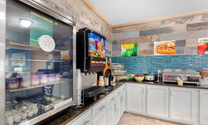 West Memphis Hotel | Quality Inn West Memphis I-40: Family-Friendly Retreat