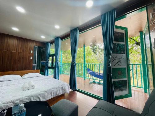Kroun Hotel | Quang Minh River View Hotel