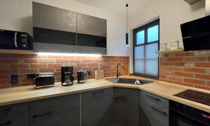 Steinbach-Hallenberg Apartment | Quartier 22 Kontor: Perfect for Families with Kitchen