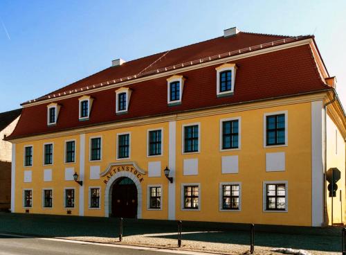 Doberlug-Kirchhain House | Pet-Friendly Quartier Rautenstock with Breakfast & Family Fun